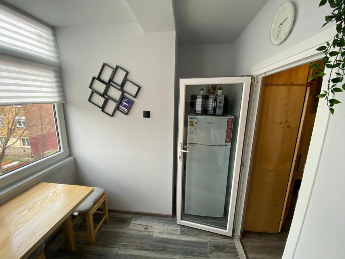 Ferienwohnung Night Lotus Hunedoara Exterior foto