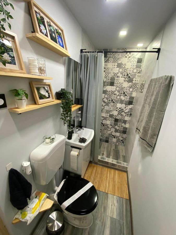 Ferienwohnung Night Lotus Hunedoara Exterior foto