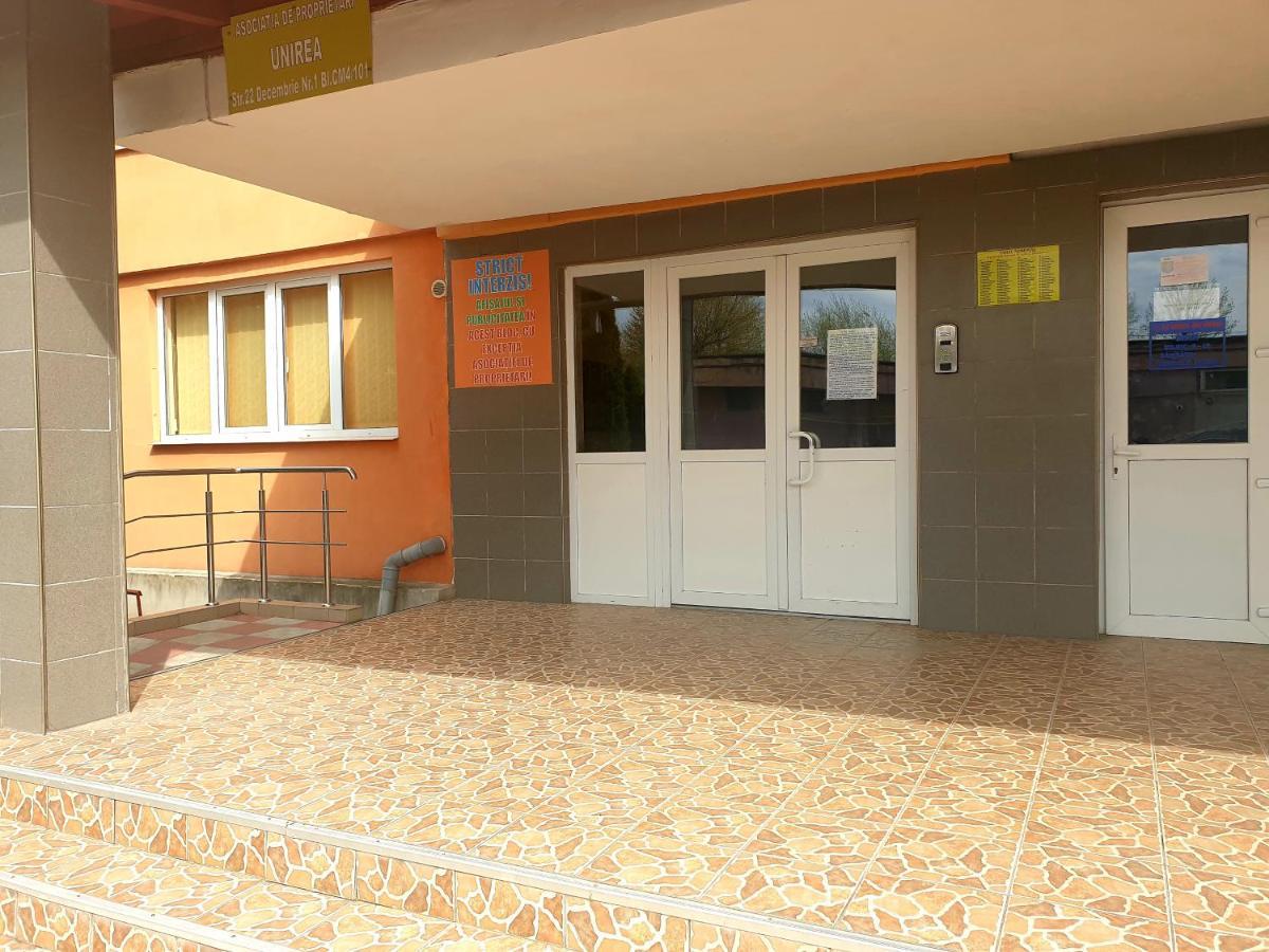 Ferienwohnung Night Lotus Hunedoara Exterior foto